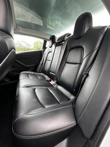 Photo of 2018 Pearl White Multi-Coat Tesla Model 3