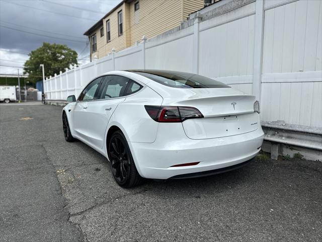 Photo of 2018 Pearl White Multi-Coat Tesla Model 3