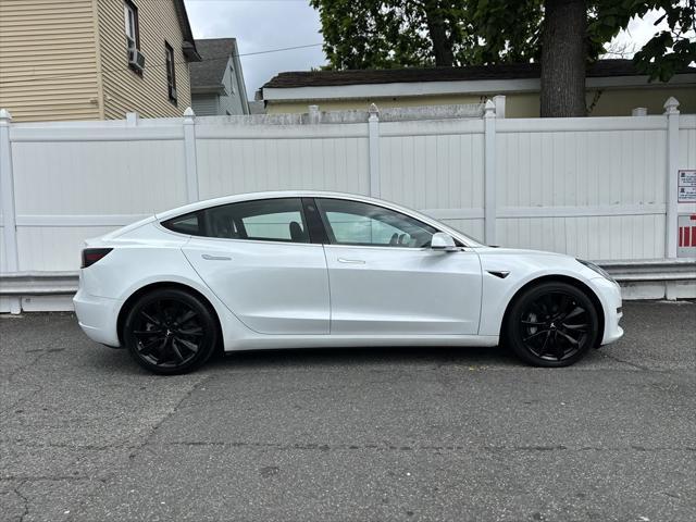 Photo of 2018 Pearl White Multi-Coat Tesla Model 3