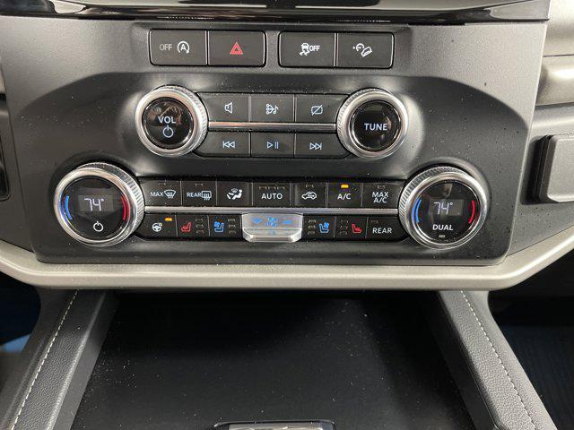 Photo of 2024 Stone Blue Metallic Ford Expedition