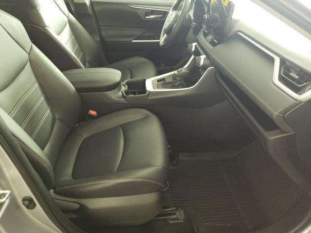 Photo of 2024 Silver Sky Metallic Toyota RAV4