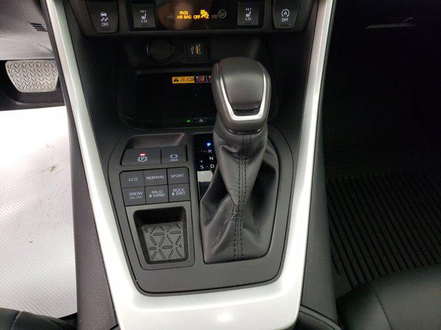 Photo of 2024 Silver Sky Metallic Toyota RAV4