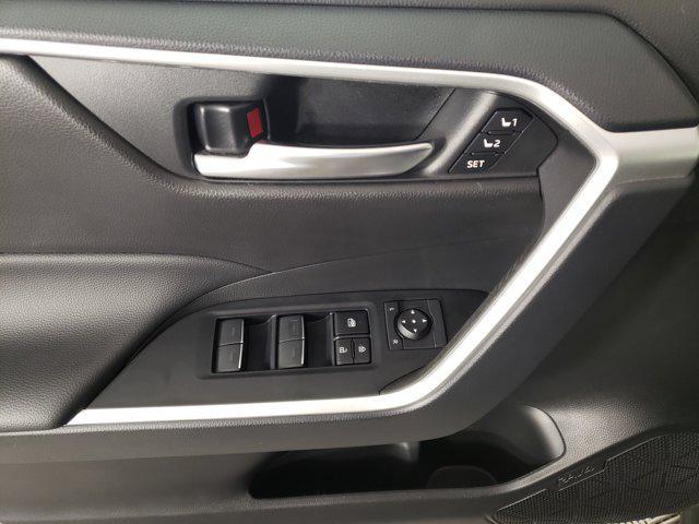 Photo of 2024 Silver Sky Metallic Toyota RAV4