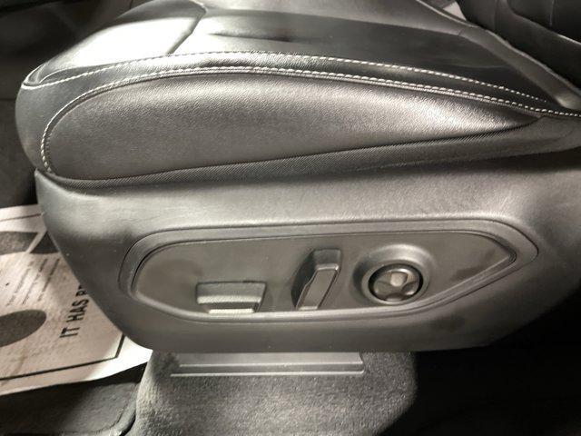 Photo of 2022 Silver Zynith Jeep Grand Cherokee
