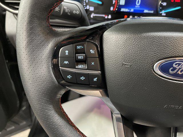 Photo of 2023 Carbonized Gray Metallic Ford Explorer