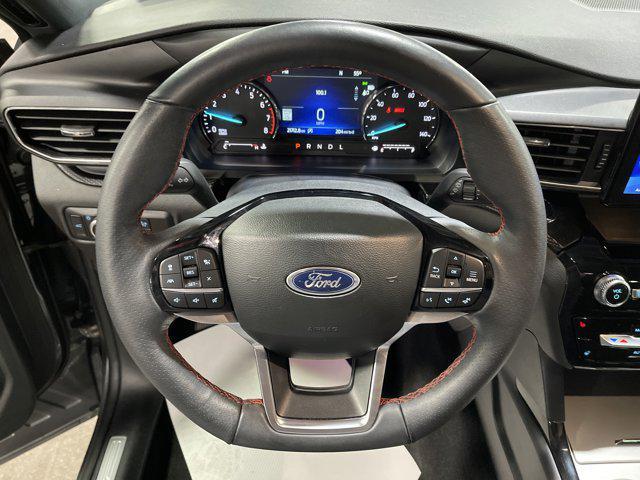 Photo of 2023 Carbonized Gray Metallic Ford Explorer