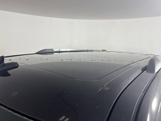 Photo of 2024 Agate Black Metallic Ford Expedition