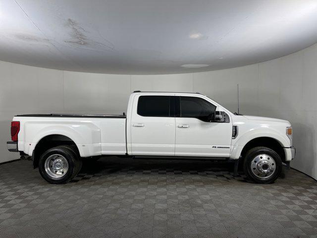 Photo of 2022 Star White Metallic Tri-Coat Ford F-450