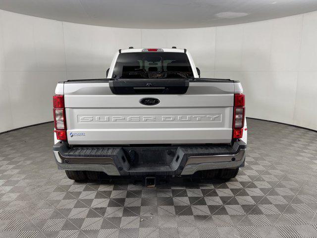 Photo of 2022 Star White Metallic Tri-Coat Ford F-450