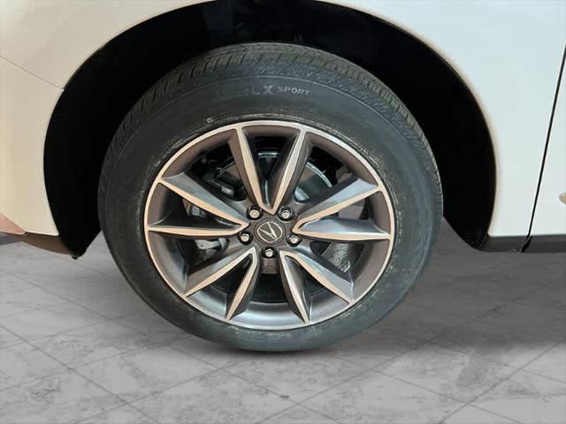 Photo of 2024 Platinum White Pearl Acura RDX