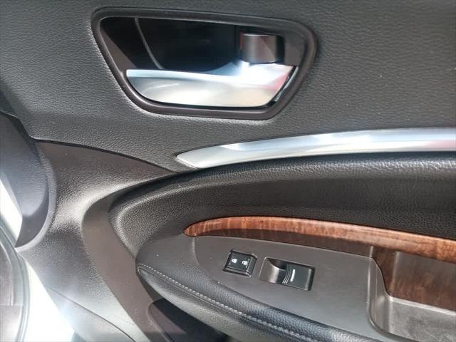 Photo of 2020 Platinum White Pearl Acura MDX