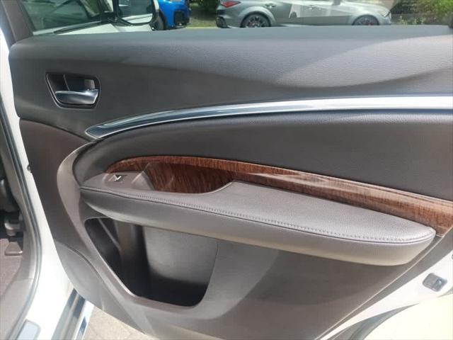 Photo of 2020 Platinum White Pearl Acura MDX
