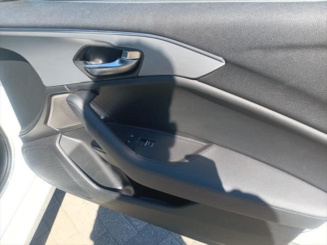 Photo of 2022 Platinum White Pearl Acura TLX