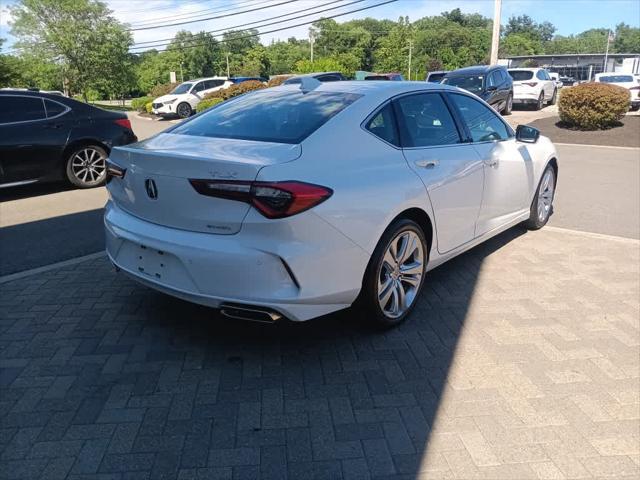 Photo of 2022 Platinum White Pearl Acura TLX