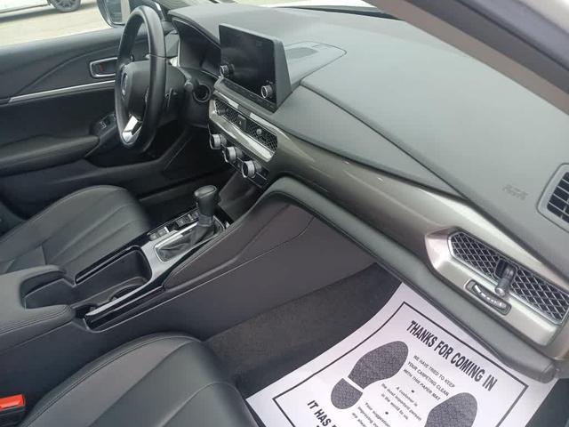Photo of 2023 Platinum White Pearl Acura Integra