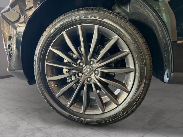 Photo of 2024 Majestic Black Pearl Acura RDX