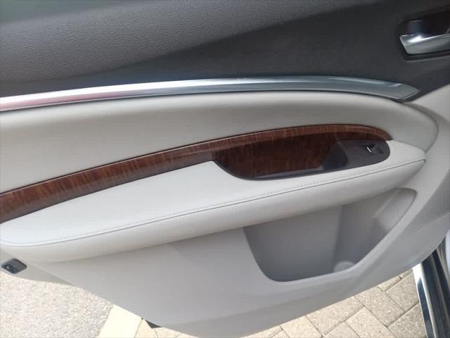 Photo of 2020 Lunar Silver Metallic Acura MDX