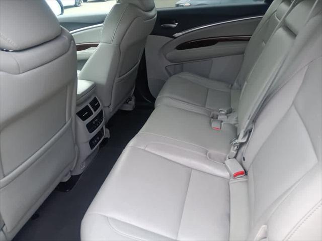 Photo of 2020 Lunar Silver Metallic Acura MDX