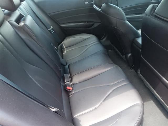 Photo of 2021 Performance Red Pearl Acura ILX