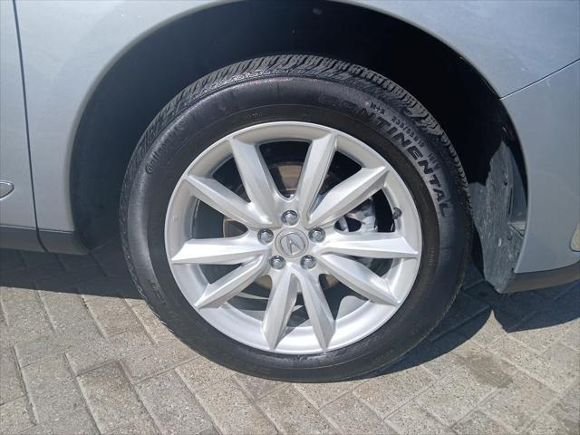 Photo of 2021 Lunar Silver Metallic Acura RDX