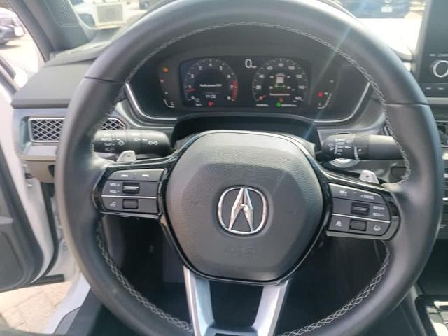 Photo of 2025 Platinum White Pearl Acura Integra