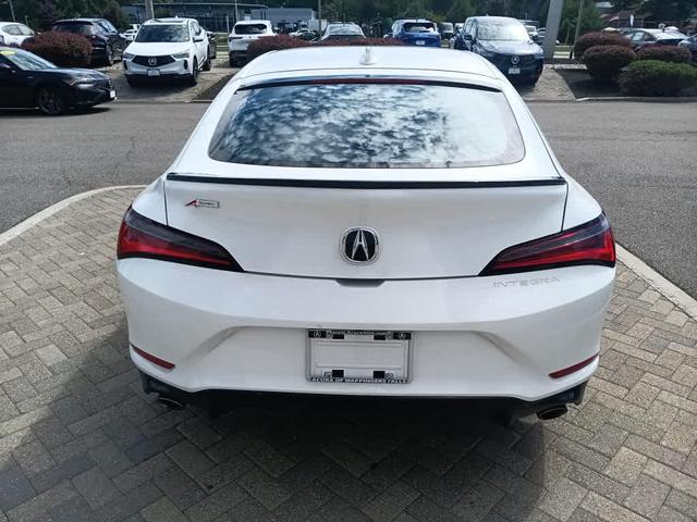 Photo of 2025 Platinum White Pearl Acura Integra