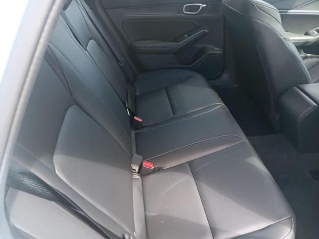Photo of 2025 Platinum White Pearl Acura Integra