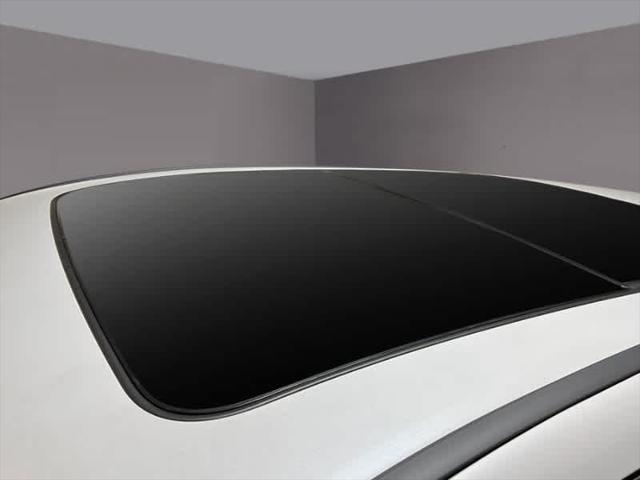 Photo of 2024 Platinum White Pearl Acura RDX
