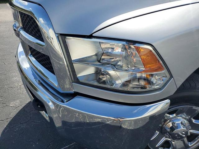 Photo of 2018 Bright Silver Metallic Clearcoat RAM 3500