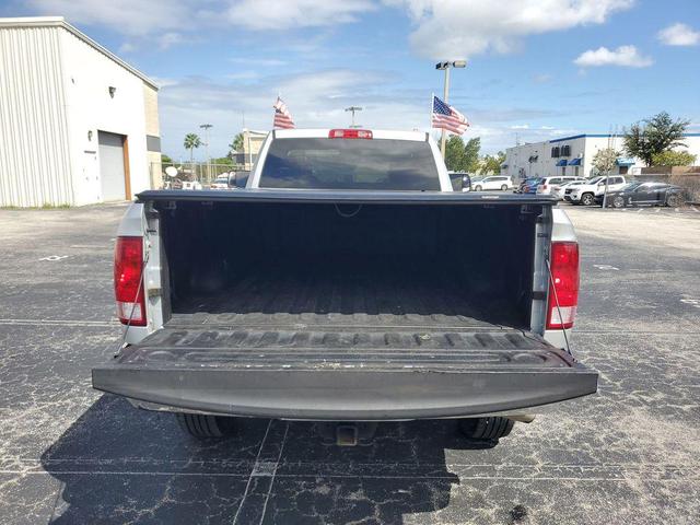 Photo of 2018 Bright Silver Metallic Clearcoat RAM 3500