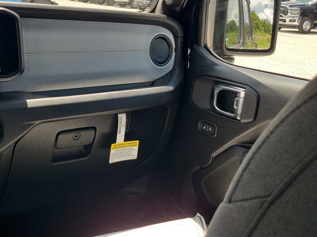 Photo of 2025 Black Clearcoat Jeep Gladiator