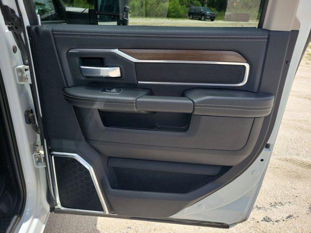 Photo of 2024 Bright White Clearcoat RAM 2500