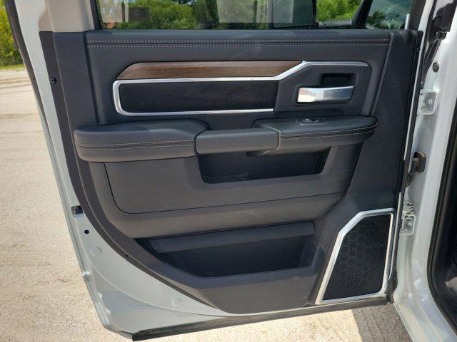 Photo of 2024 Bright White Clearcoat RAM 2500