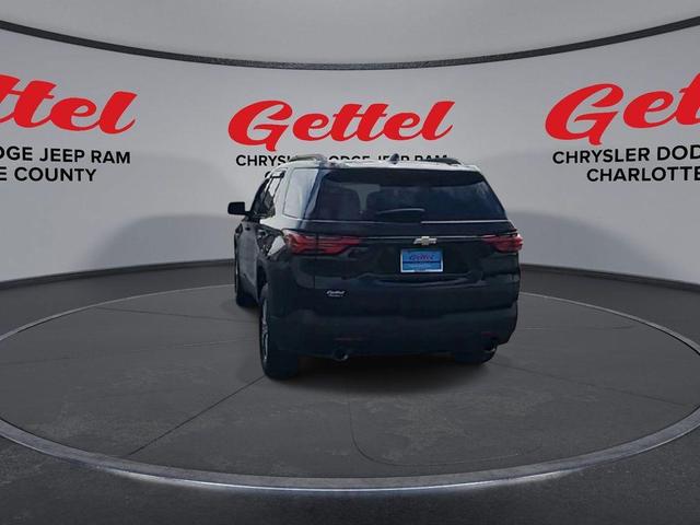 Photo of 2023 Mosaic Black Metallic Chevrolet Traverse