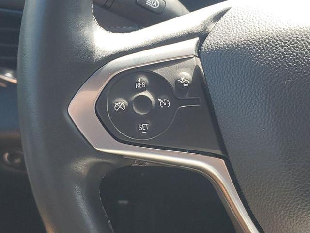 Photo of 2023 Mosaic Black Metallic Chevrolet Traverse