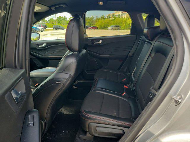 Photo of 2023 Iconic Silver Metallic Ford Escape