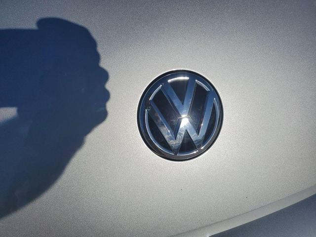 Photo of 2014 Reflex Silver Metallic Volkswagen Beetle