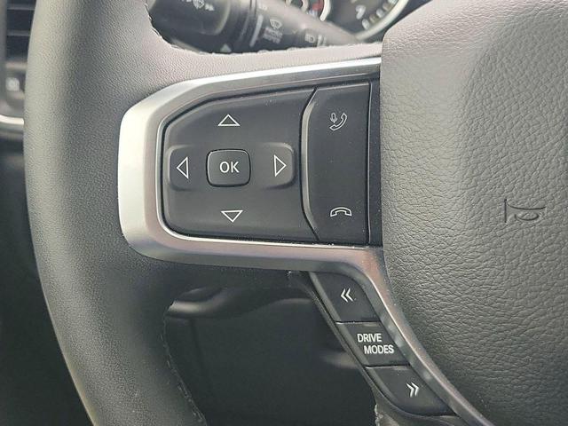 Photo of 2025 Billet Silver Metallic Clearcoat RAM 1500