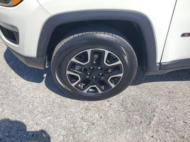 Photo of 2021 White Clearcoat Jeep Compass