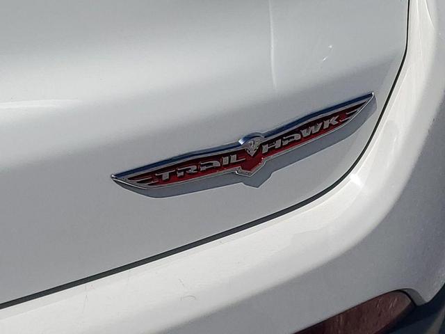 Photo of 2021 White Clearcoat Jeep Compass