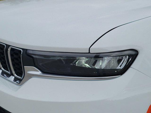 Photo of 2025 Bright White Clearcoat Jeep Grand Cherokee