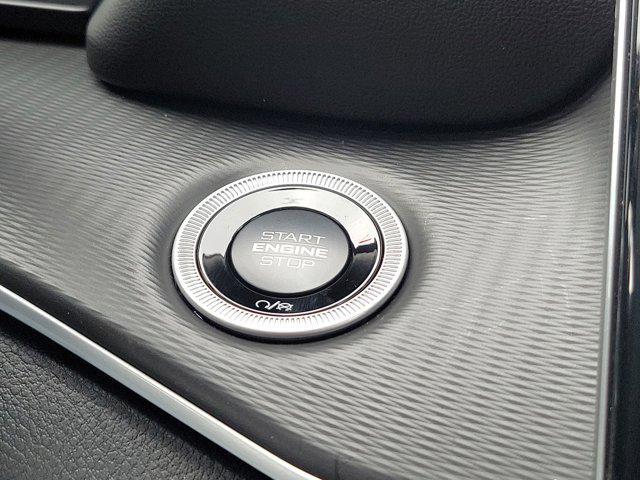 Photo of 2025 Bright White Clearcoat Jeep Grand Cherokee