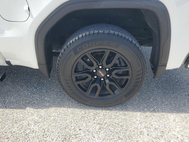 Photo of 2021 Summit White GMC Sierra 1500
