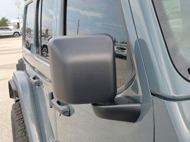 Photo of 2025 Anvil Clearcoat Jeep Wrangler