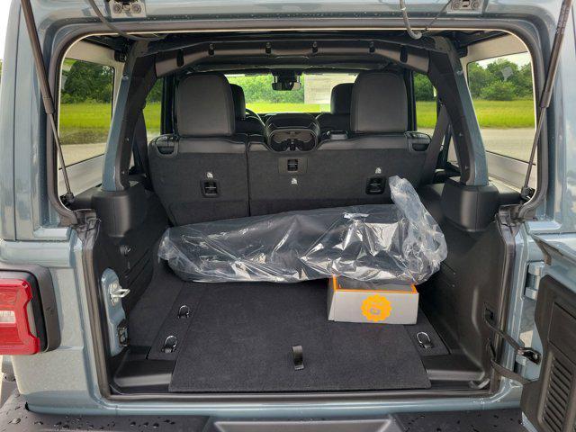 Photo of 2025 Anvil Clearcoat Jeep Wrangler