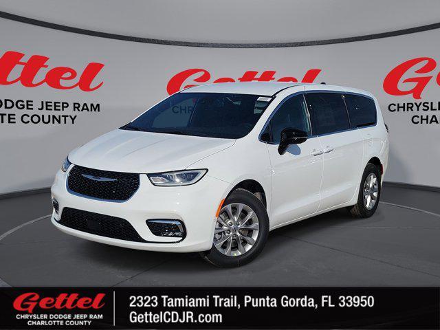Photo of 2025 Bright White Clearcoat Chrysler Pacifica