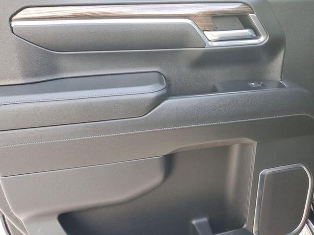 Photo of 2023 Black Chevrolet Silverado 1500