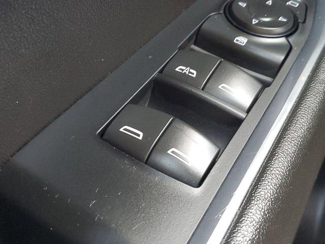 Photo of 2023 Black Chevrolet Silverado 1500