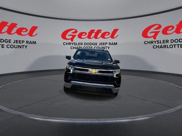 Photo of 2023 Black Chevrolet Silverado 1500