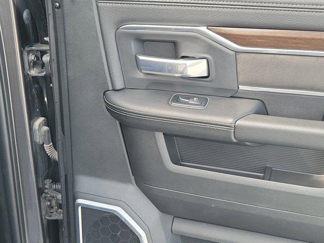 Photo of 2024 Granite Crystal Metallic Clearcoat RAM 2500